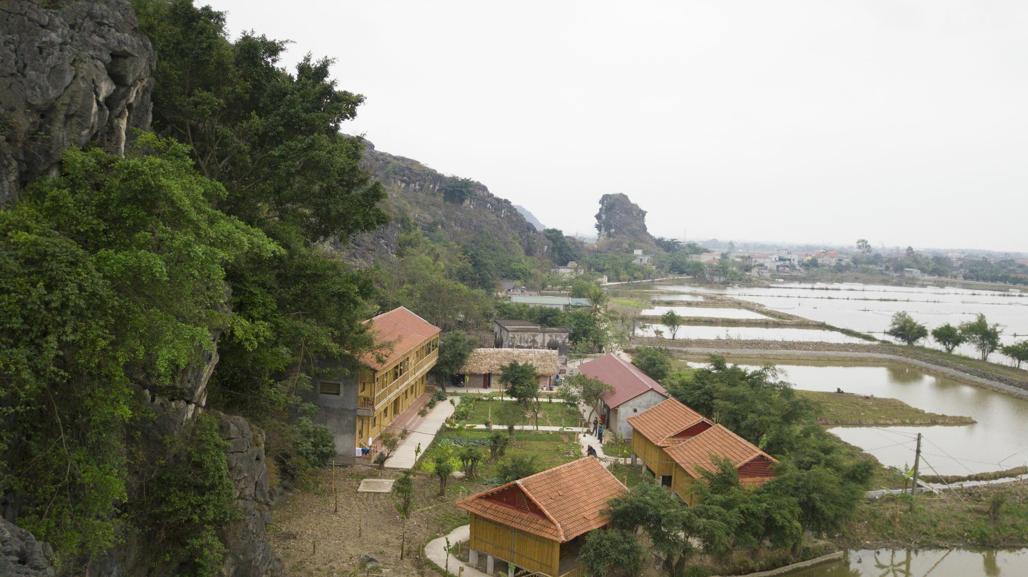 Ham Rong 2* Ninh Binh